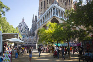 Tour discovering the best of Gaudí